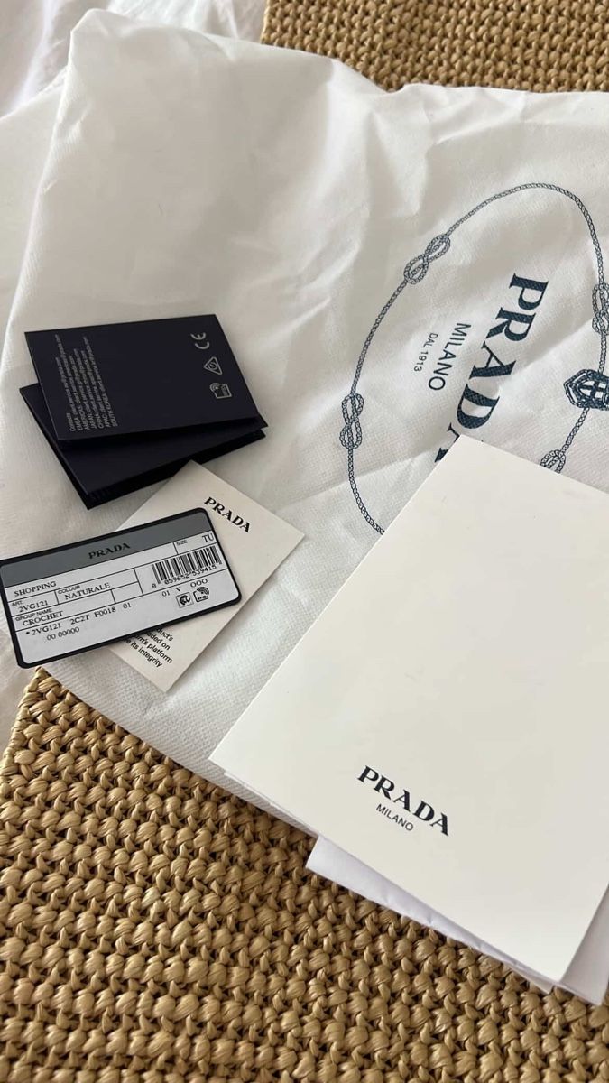 Altro per la casa: Prada raffia shopper bag korb – Usato da Basel venduto da hea_slg8 4