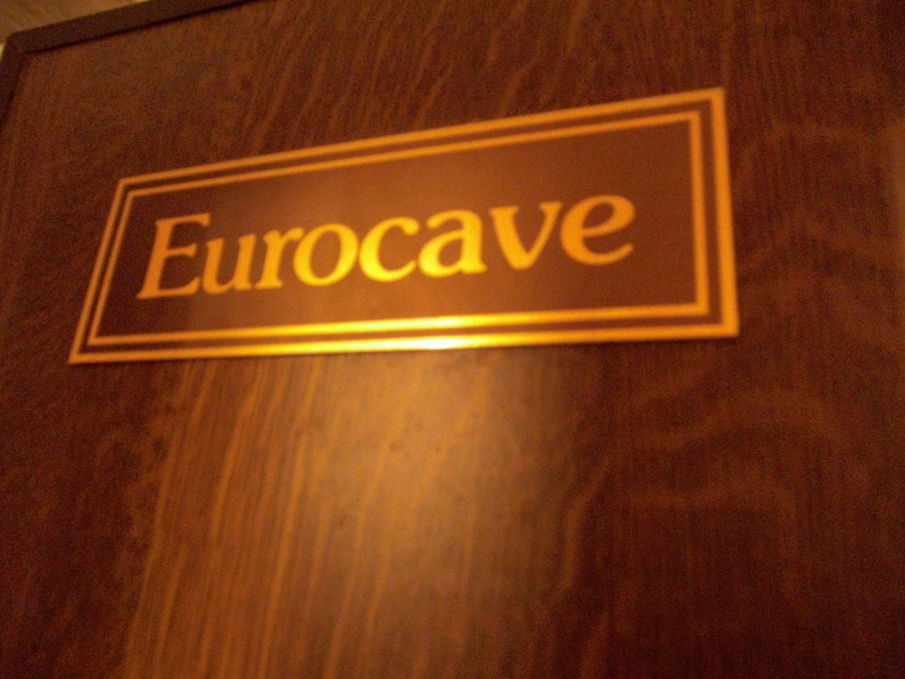 EuroCave Réfrigérateurs: CAVE A VIN – D'occasion à La Conversion par Bloublou 1