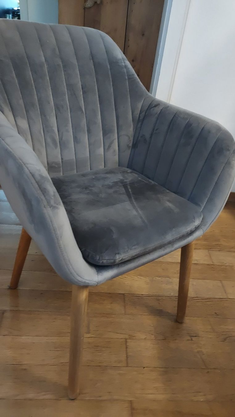 Chaises: Schöne Esszimmerstühle – D'occasion à Magden par tro_m2cm