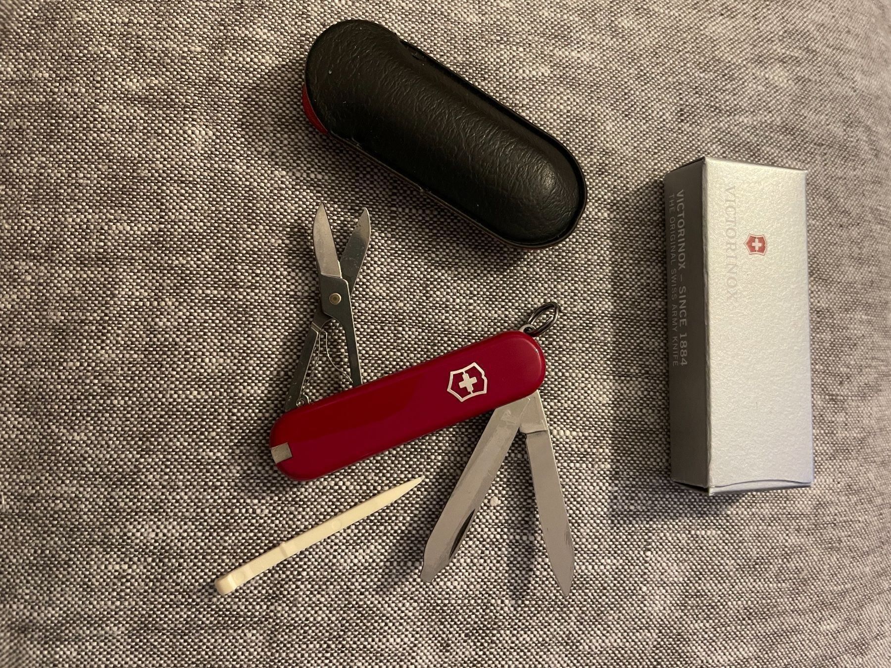 Coltelli tascabile: Victorinox Messer Classic Winterthur – Nuovo (secondo la descrizione) da Rümlang venduto da Fledermaus16 1