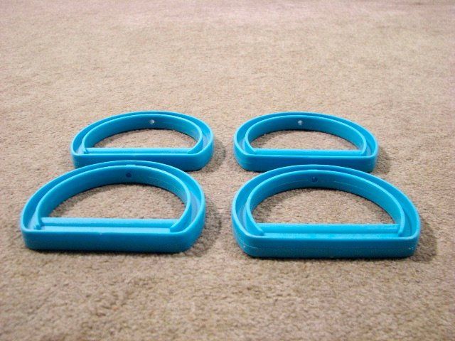 Kit bricolage: 4x Griff Halter Henkel hellblau halbrund Kunststoff D-Ring – Nuovo (secondo la descrizione) da Wil ZH venduto da Arbolero 1
