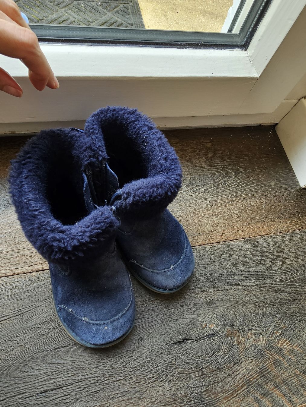 Schuhe für Mädchen: Suede Boots – Gebraucht aus Cologny von Selin34 2