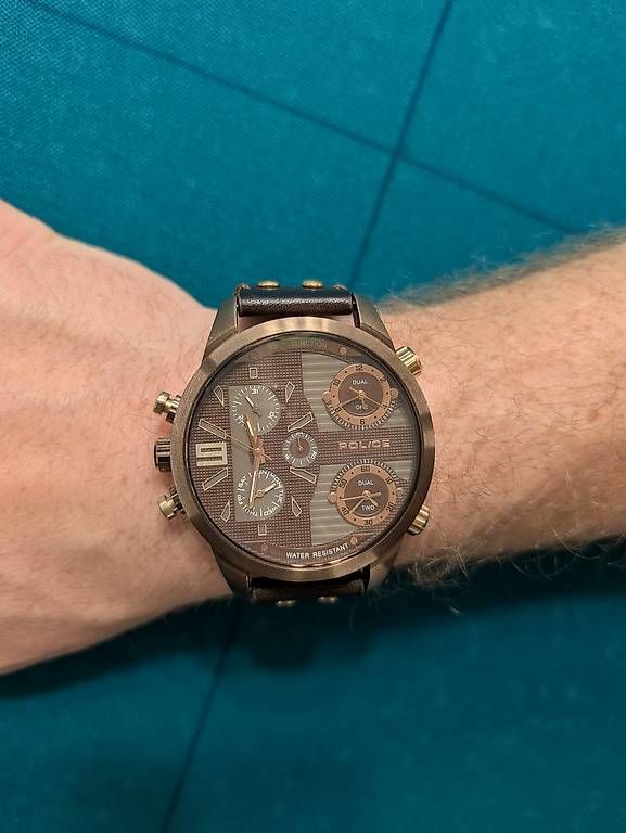 Police Orologi: POLICE Uhr – Usato da Teufen AR venduto da Zoolookoli
