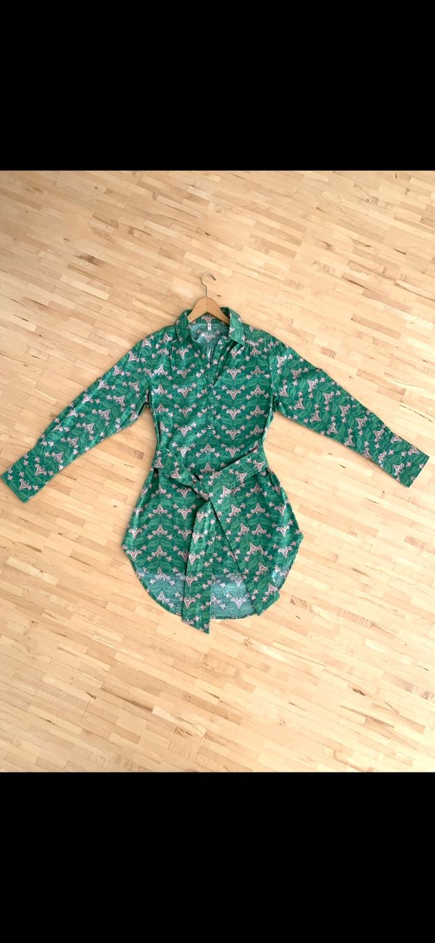 Blutsgeschwister Tuniche: Bluse/Tunika von Blutsgeschwister, neuwertig – Nuovo (secondo la descrizione) da Basel venduto da BettyB_25 3