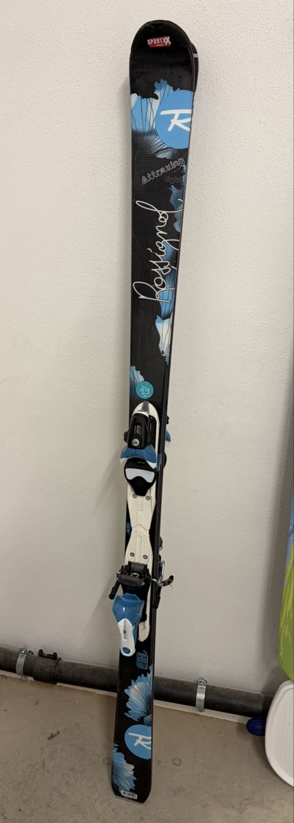 Rossignol Sci: Jugend Ski (alpin)  – Usato da Märstetten venduto da cellen3