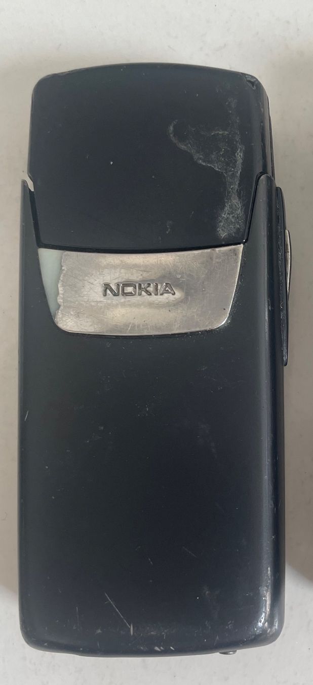 Nokia Telefoni cellulari / Smartphones: Nokia 8910 - Titanium – Difettoso da Minusio venduto da Pink222 1