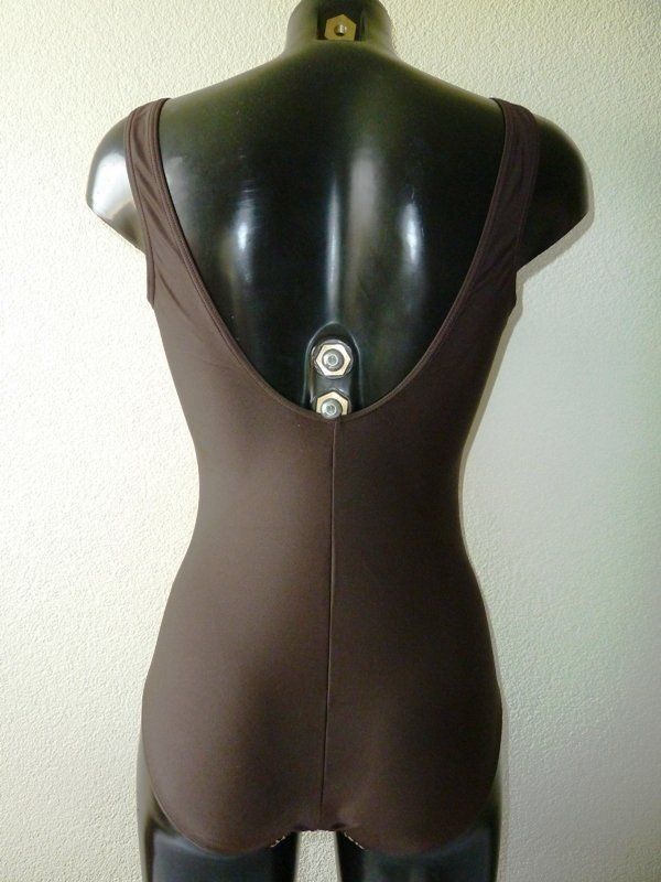 Costumi da bagno & Bikini: Badeanzug Gr. 40 (S-M) -  NEU!!! – Nuovo e nell'imballaggio originale da Widnau venduto da Schurlibua 3