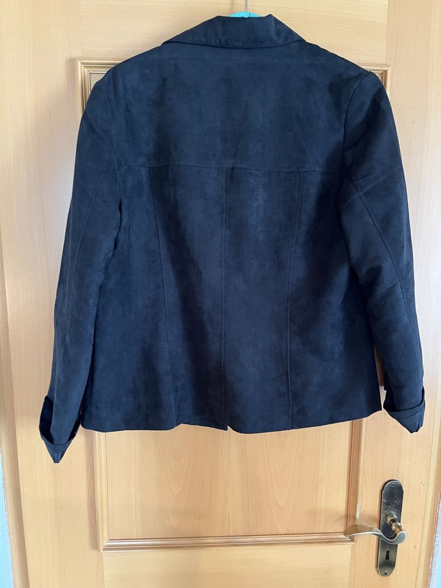 Jacken:     Damenblazer Wildleder-Optik schwarz Gr.  – Gebraucht aus Kleinandelfingen von fam_x5rv 1