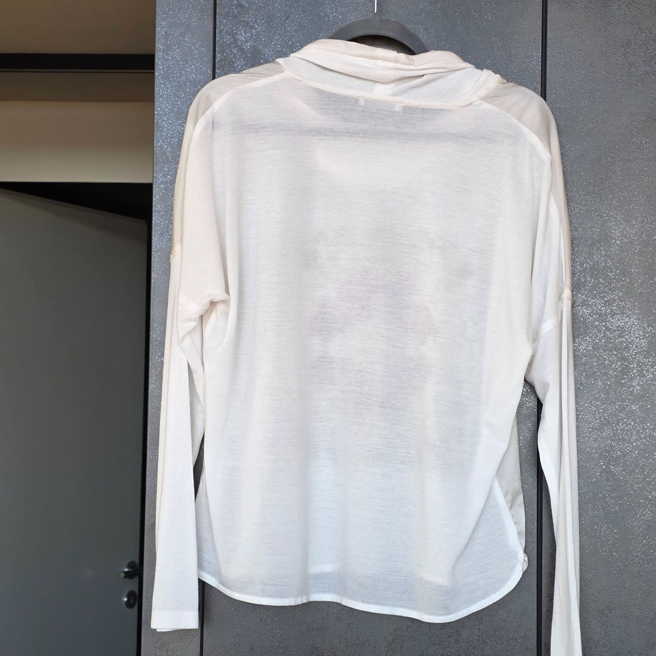 Nile Blusen: 🐸 NILE SEIDENBLUSE PULLOVER MIT ROLLKRAGEN S SEIDE – Neu (gemäss Beschreibung) aus Môtier (Vully) von Frogs 3