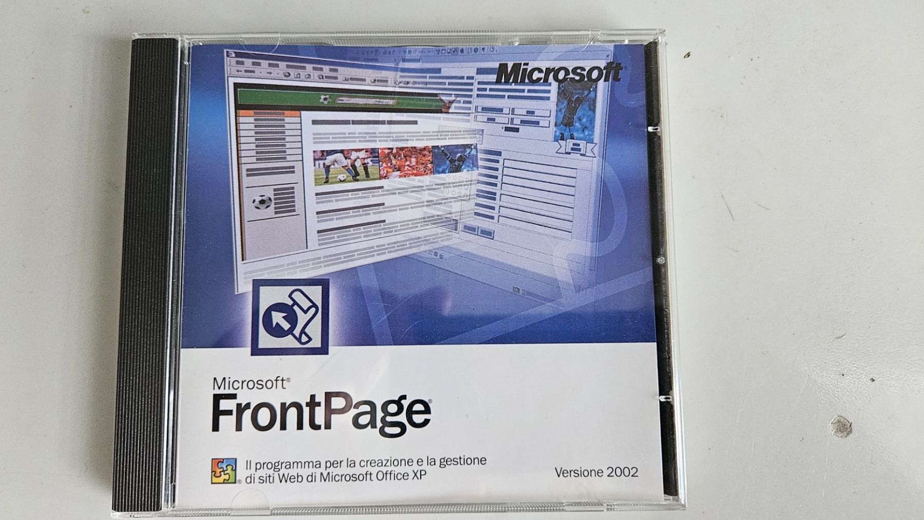 Software: MS Frontpage 2002 italiano – Gebraucht aus Intragna von Digger3