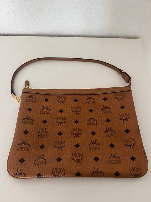 Borse da donna: MCM Tasche zu verkaufen – Nuovo e nell'imballaggio originale da Menznau venduto da liisaa.kr 1