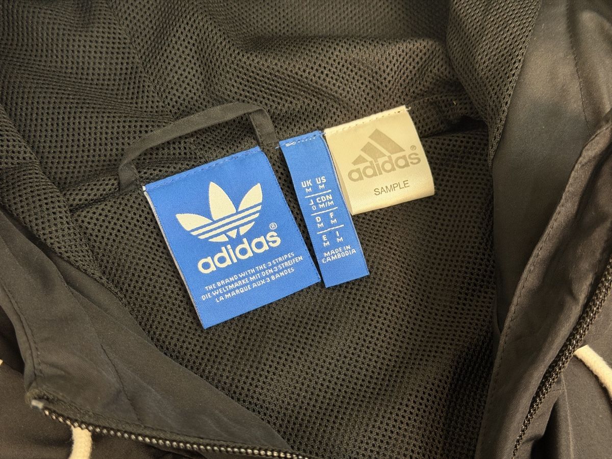 Adidas Giacche: Adidas Real Madrid Windbreaker 2016 Gr. M – Nuovo (secondo la descrizione) da Luzern venduto da Fabri2000 3