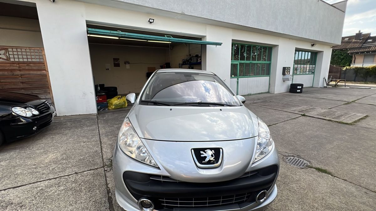 Peugeot Automobili: Peugeot 207 1.6i 16V – Difettoso da Mettmenstetten venduto da lbr_vr5d 1