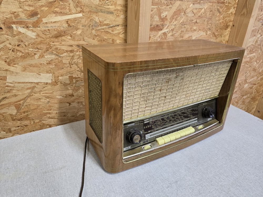 SABA Wildbad 8 Röhrenradio, Vintage Radio, Liebhaberstück (Defekt) in ...