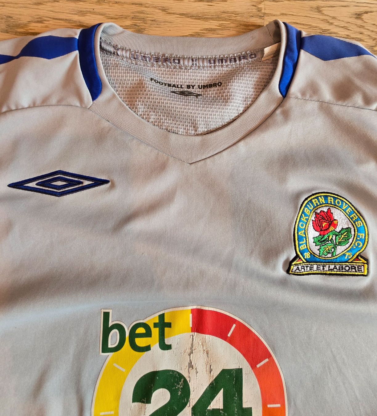 Umbro Canottiere & Pantaloni: Blackburn Rovers | 2007/08 | Trainingstrikot – Usato da Zollbrück venduto da MiKron 2
