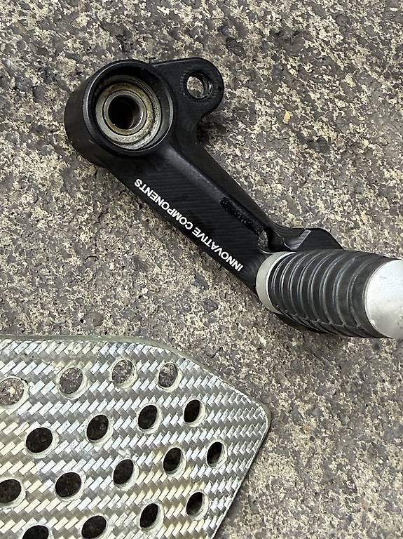 Rizoma Alle Motorradersatzteile: Rizoma Fussrasten Set für Ducati 848 / 1098 / 1198 / S / R – Gebraucht aus Bern von CarCollectorBern 2