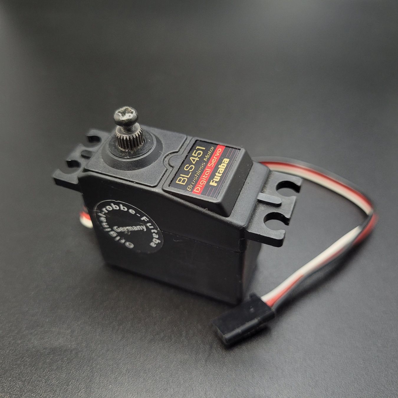Futaba Telecomando: Servo brushless Futaba BLS451 – Usato da Malleray venduto da pixeleleven