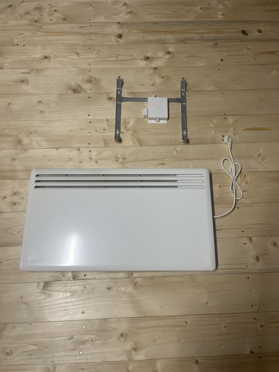 Radiateurs: Heizstrahler.Heizung – D'occasion à Rickenbach LU par fla_9ft6