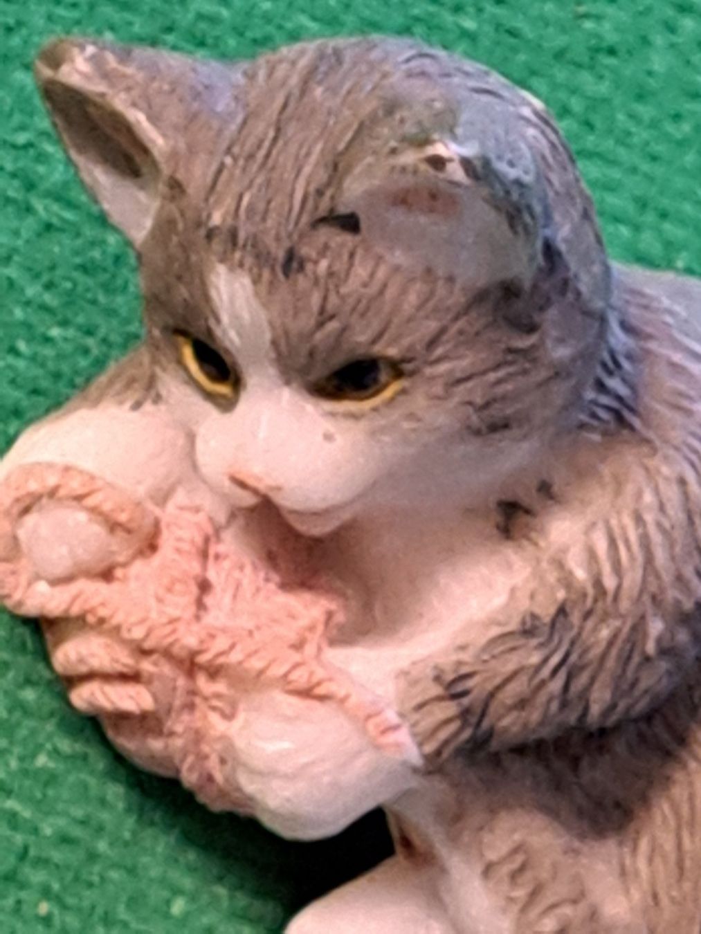 Figurines: Kleine Katze Liegend , 8x4cm – D'occasion à Spiez par Pistach99 3