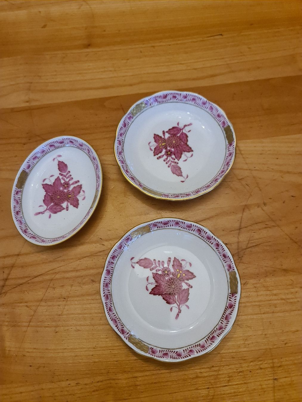Herend Set di piatti: 3 kleine Herend Schalen – Usato da henau venduto da Rockj