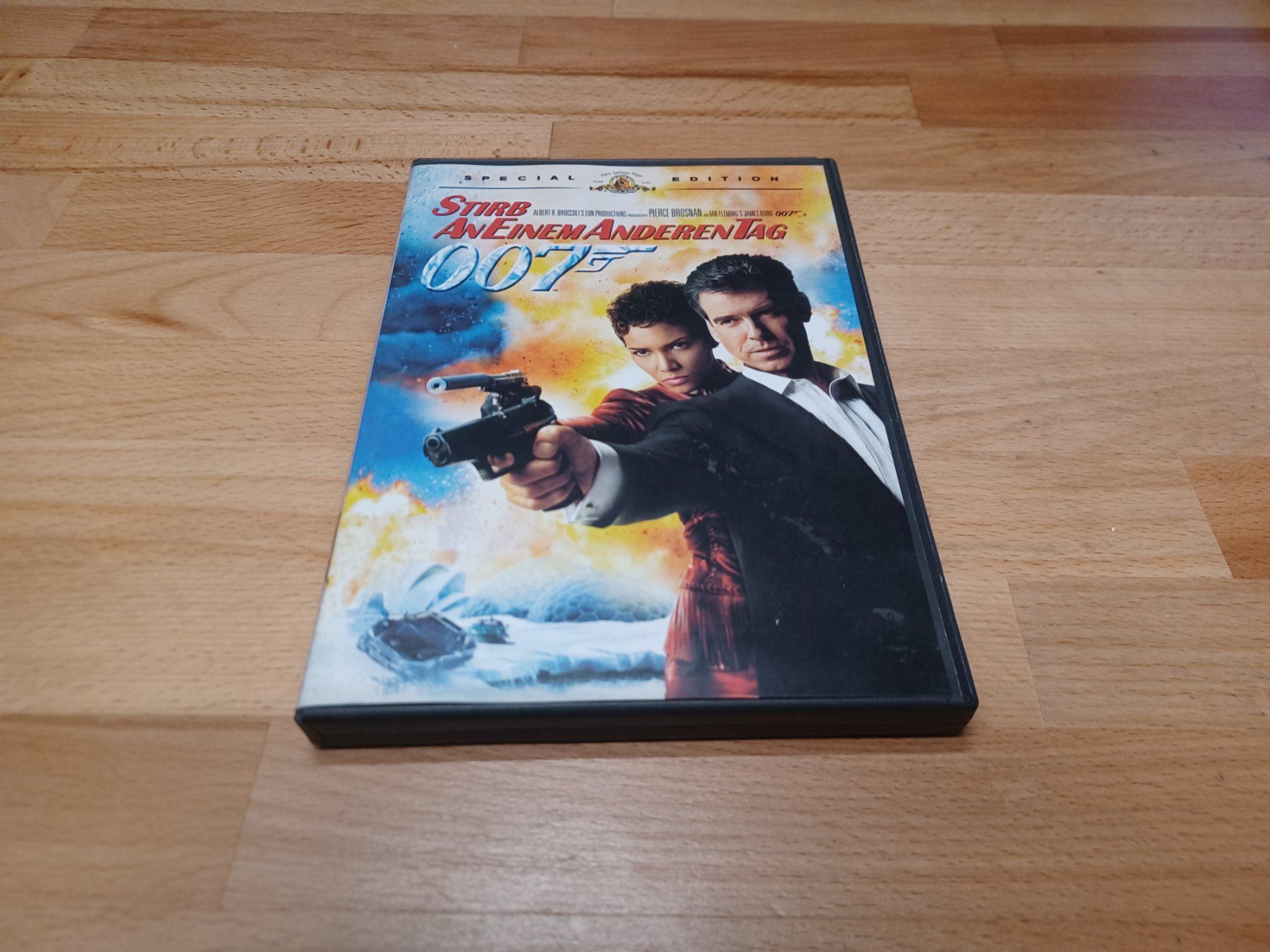 Alle DVDs: 007 Stirb an einem anderen Tag – Gebraucht aus Signau von mw91