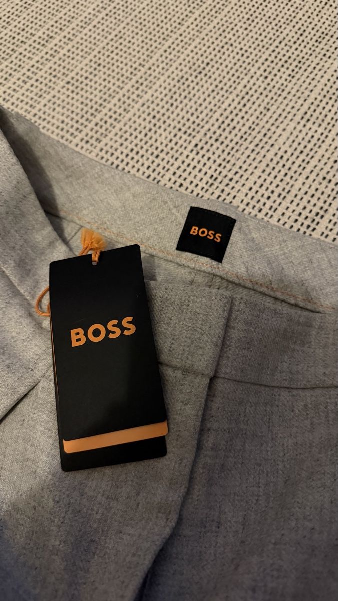 Hugo Boss Pantaloni: BOSS melierte Hose aus Stretch-Flanell – Nuovo e nell'imballaggio originale da Eschen venduto da 14Jessica14 3