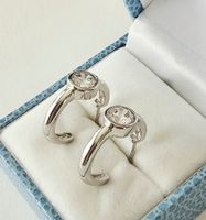 Elegante J-Hoop (halbe Creole) Silber 925 mit Zirkonia - NEU