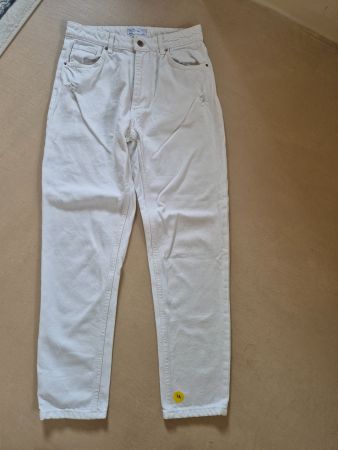 Bershka Mom Jeans, Off-White, Grösse 38,