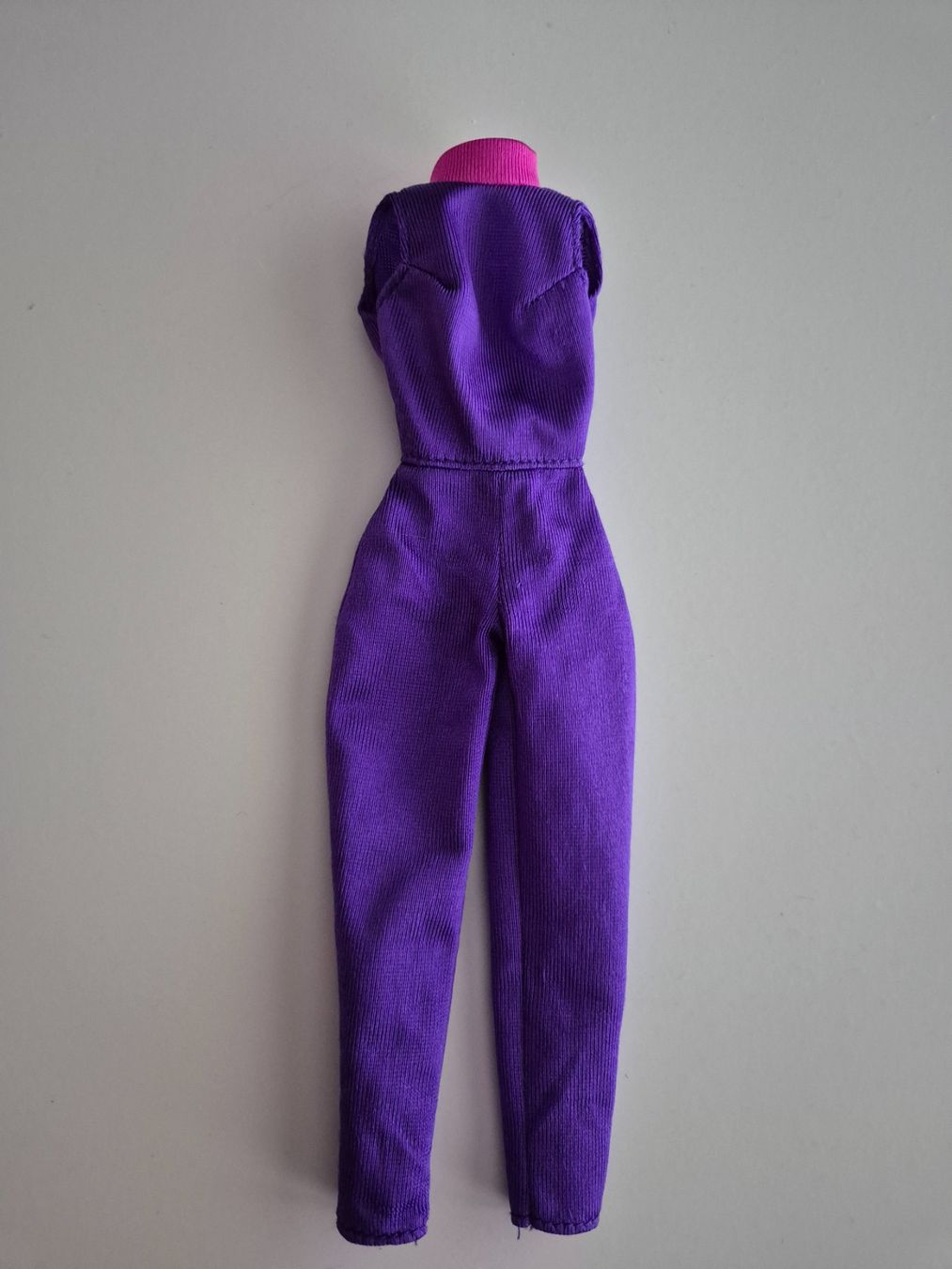Bambole: Barbie Kleidung Violett – Usato da Zürich venduto da pau_y8mv