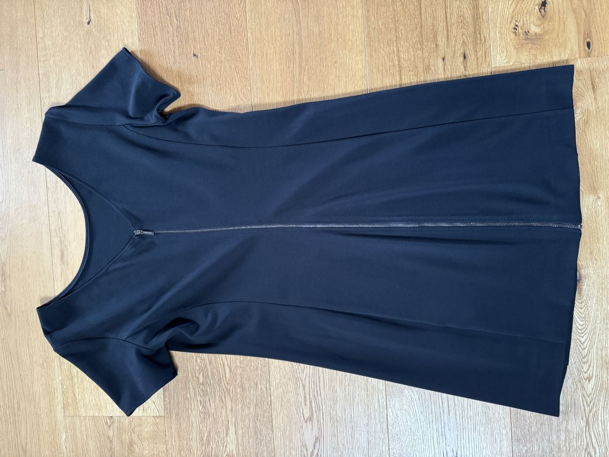 Armani Vestiti: Armani Exchange Kleid schwarz – Nuovo e nell'imballaggio originale da Seon venduto da noe_zz6w 2