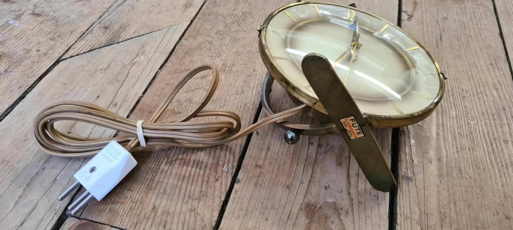 Stand- & Wanduhren: Fute Uhr aus Messing – Gebraucht aus Degersheim von Tosam_Degersheim 1