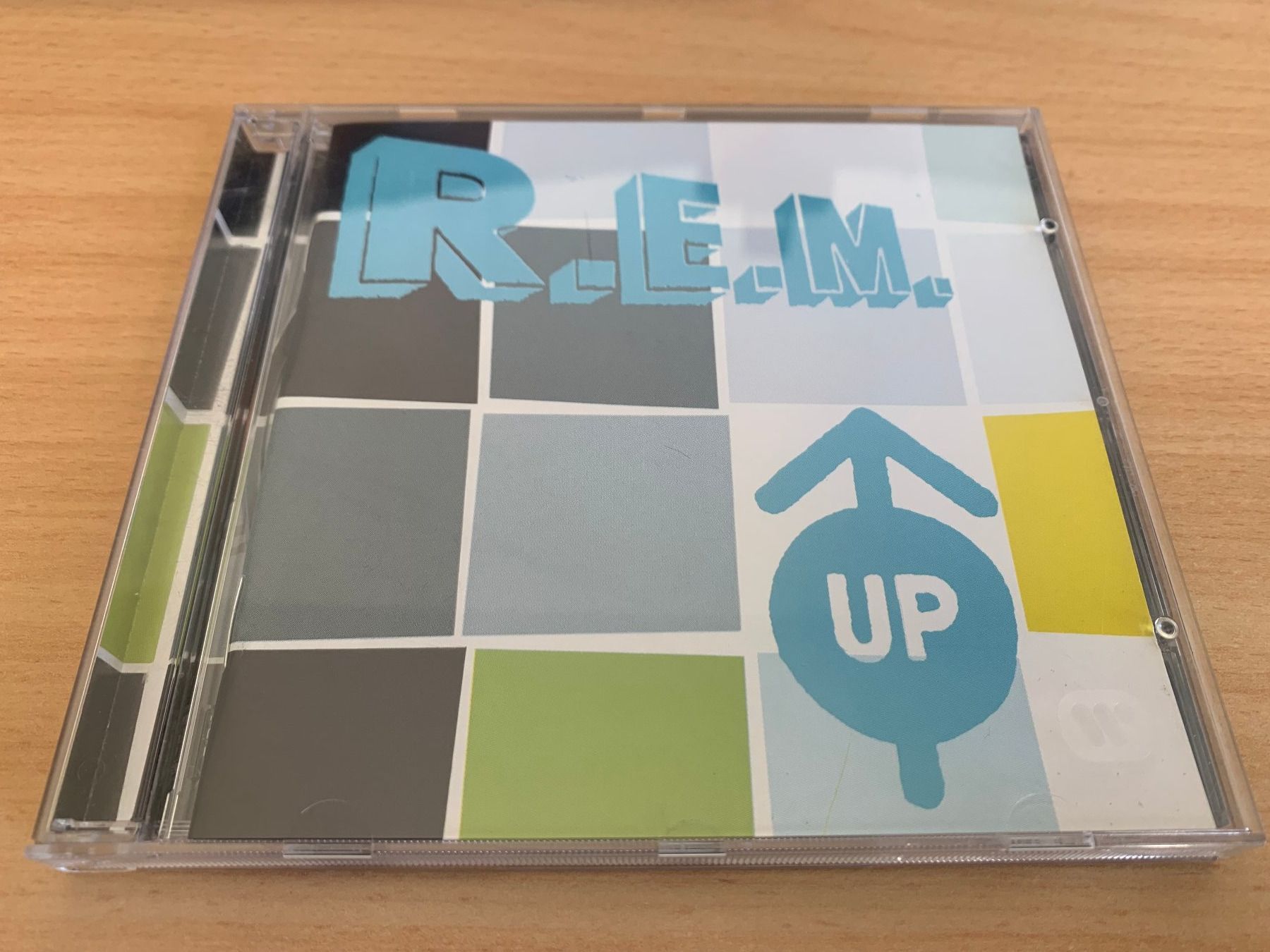 CD: R.E.M. ‎– Up – Usato da Rikon im Tösstal venduto da Alpenmutz