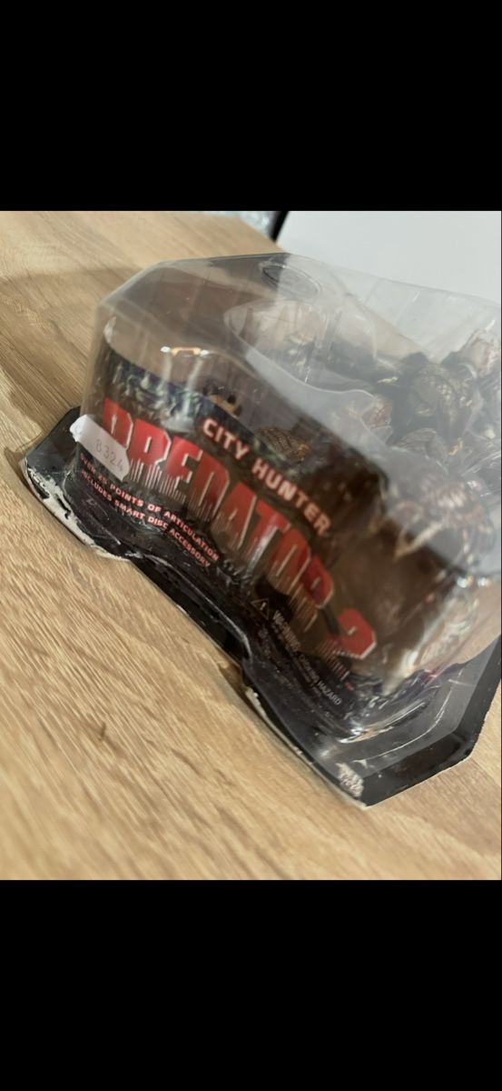 Neca Statuette: NECA City Hunter Predator Actionfigur. – Usato da Emmenbrücke venduto da dza_dn5r 1
