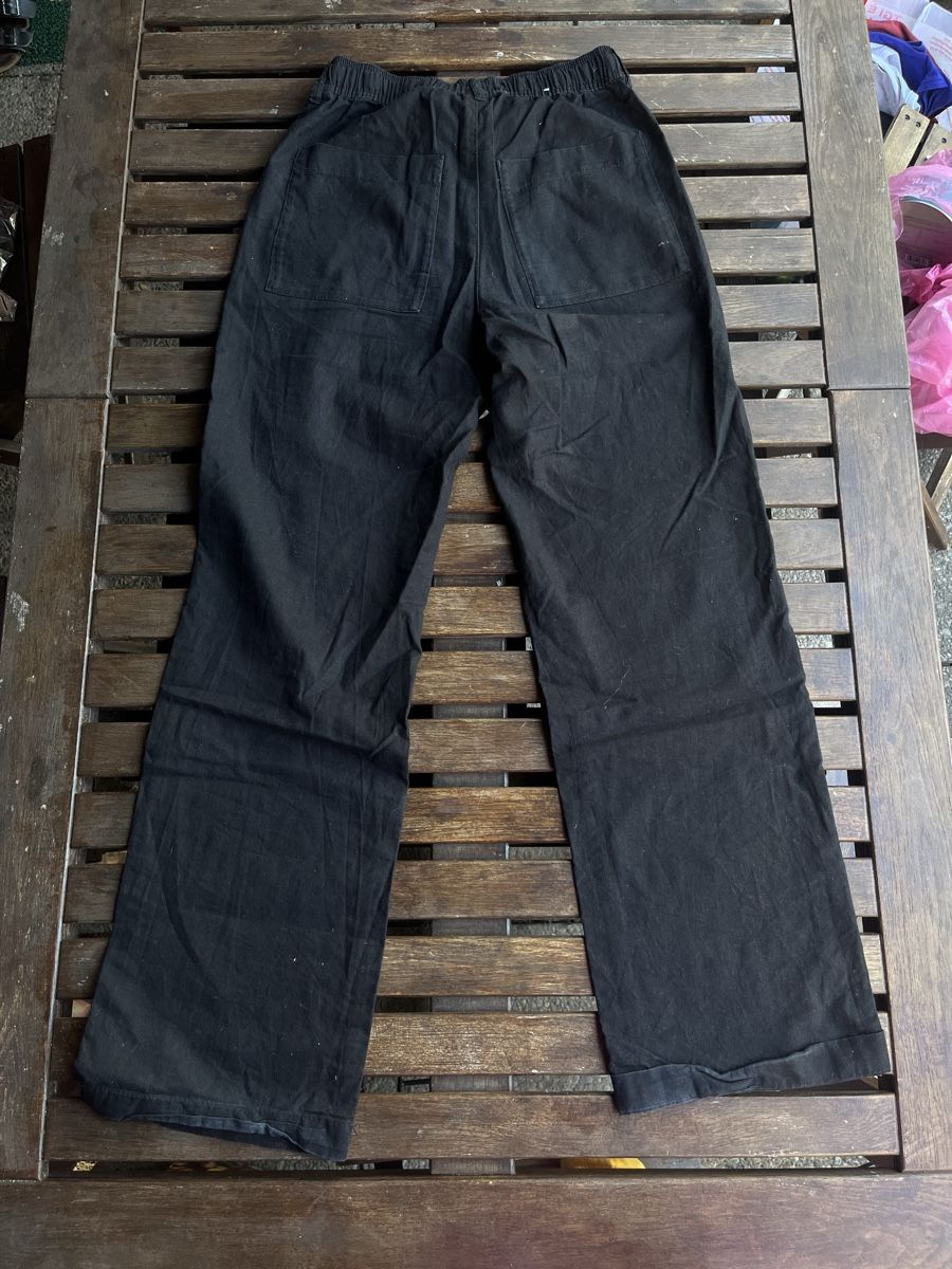 Pantaloni: Schöne Leinenhose in Schwarz – Usato da Zürich venduto da gio_zyc9 2