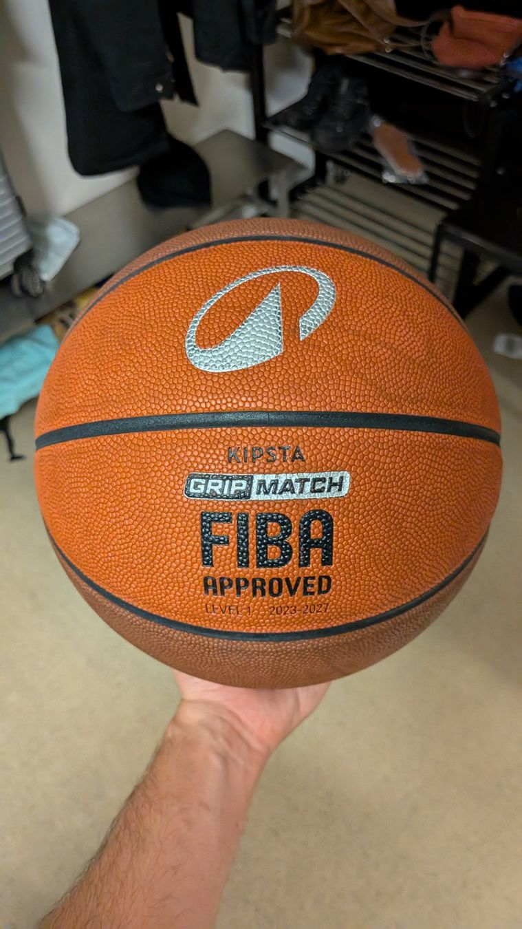 Bälle: Pallone da basket Kipsta FIBA – Gebraucht aus Zürich von ale_ryv5 1
