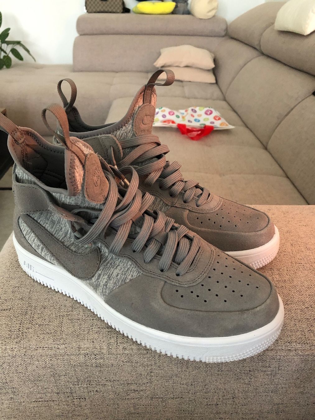 Nike Scarpe da uomo: Nike Air Force 1 – Usato da Nänikon venduto da Naruto90 1