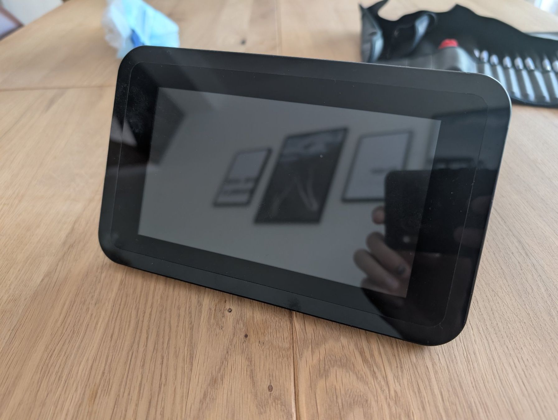 Raspberry Pi PC: Raspberry Pi 3 Model B, 7" Touch Screen, Pi Multicomp 7" – Usato da Langenthal venduto da NeXT405 2