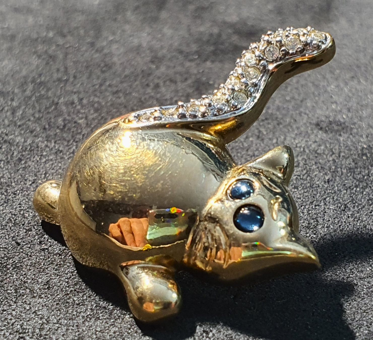 Placchette & Badge: Y031 - 3D Pin Cat Katze von hinten – Usato da Reinach BL venduto da Boston-Verkauf 1