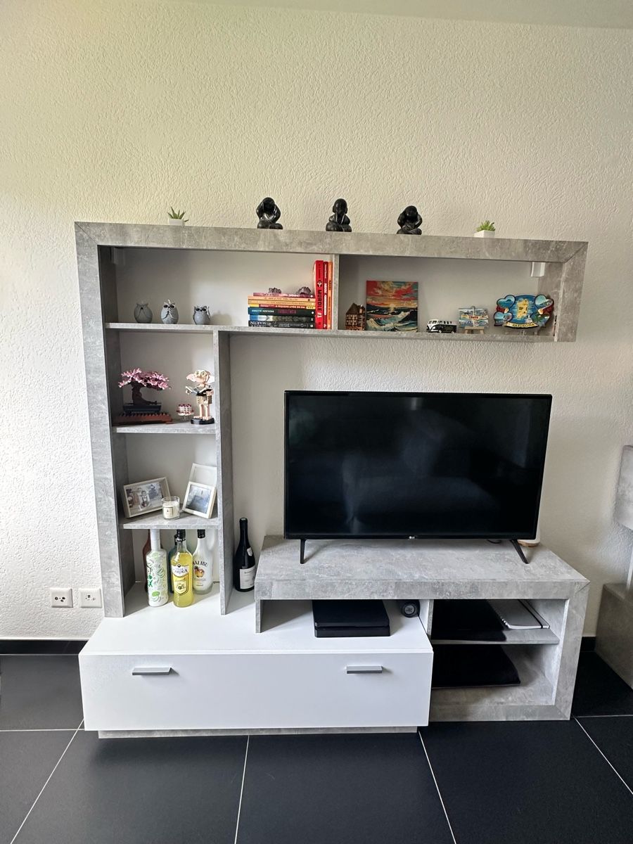 Conforama TV Möbel: Meuble TV – Gebraucht aus Le Locle von filipa.almeida 1