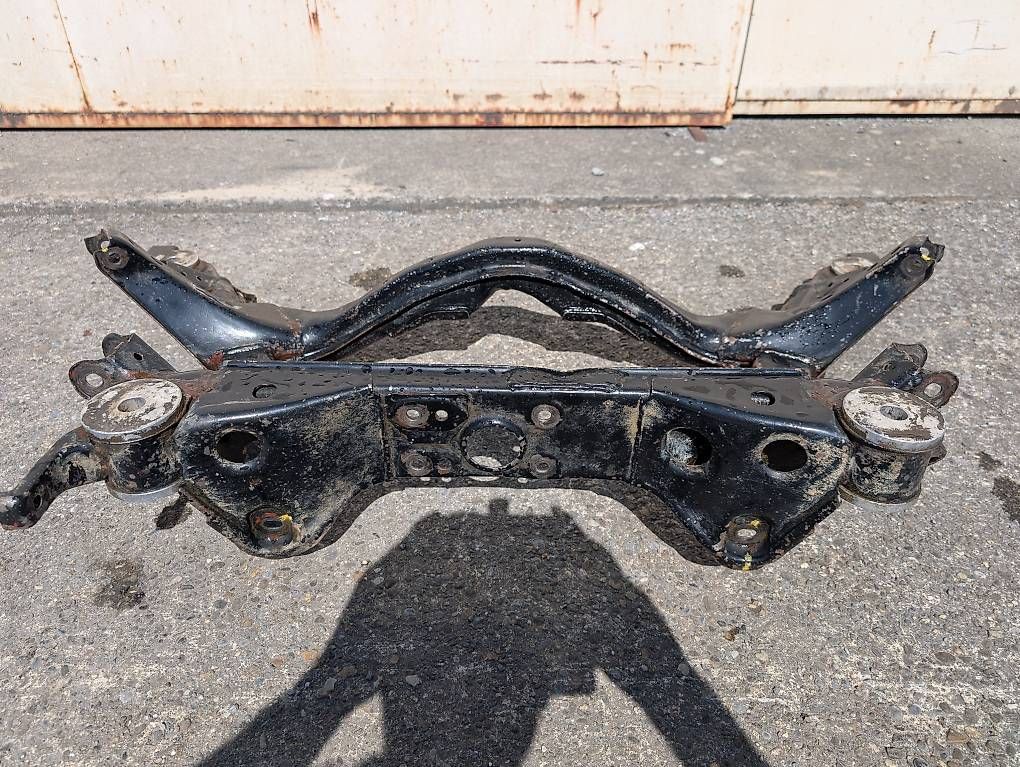 Tutti pezzi di ricambio auto: Hinterachträger Subframe S13 200SX Silvia mit Alulager – Usato da Belp venduto da superbeng 1