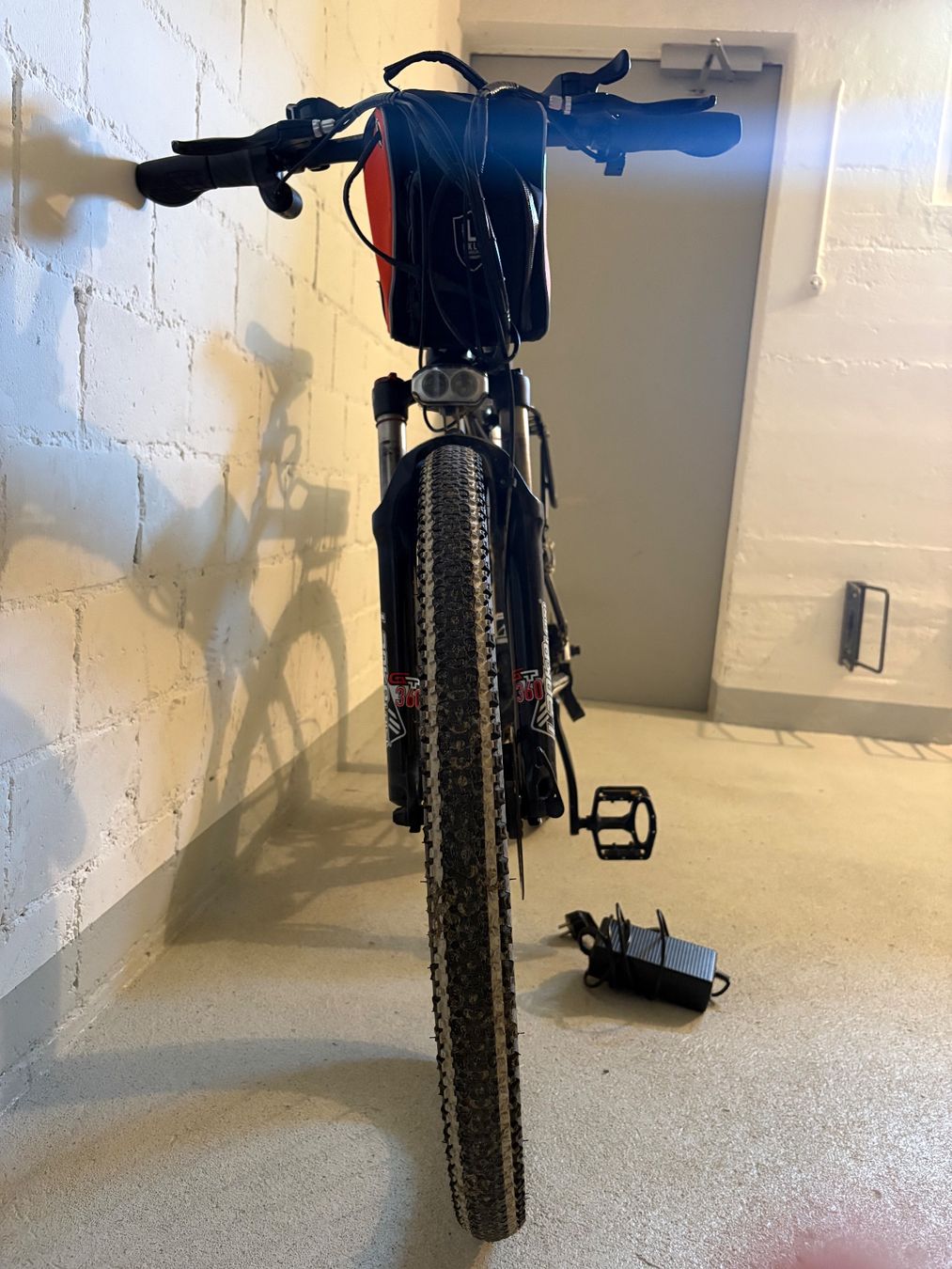 Velos: LANKELEISI E-Bike / Elektro-Klappvelo – Gebraucht aus Zumikon von jc9_w5z5 2