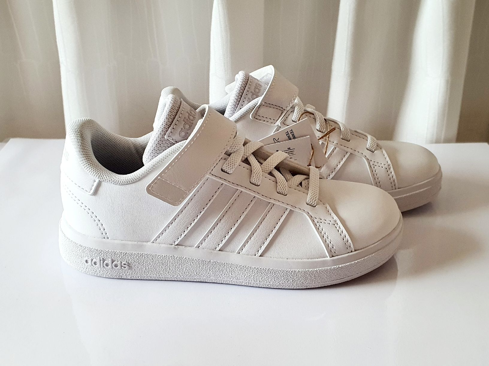 Adidas Scarpe per ragazzi: Gr. 30 - Adidas Kinderschuhe, Neu – Nuovo e nell'imballaggio originale da Nürensdorf venduto da SunshineKinderschuhe 1