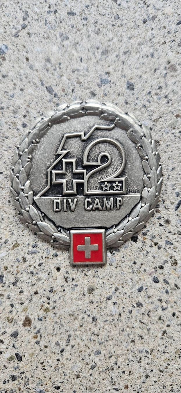 Schweizer Armee Placchette & Badge: *** Beretemblem Silber Schweizer Armee *** – Nuovo e nell'imballaggio originale da Riedholz venduto da fr_sIruP