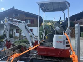 Bagger Takeuchi TB 215 inkl Neuer Anhänger.