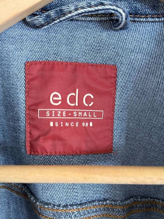 Vestes: Jeans Jacke S  – D'occasion à Alpnach Dorf par rerifeme 3