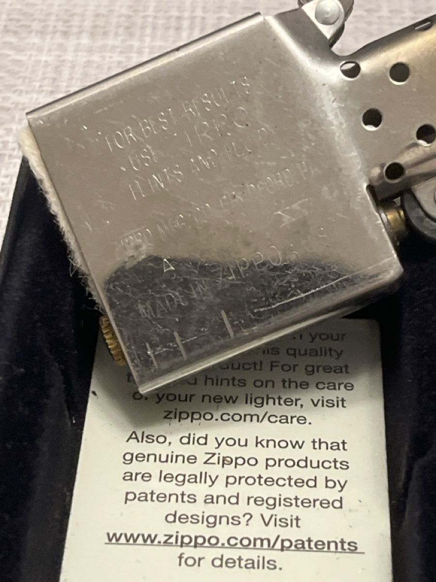 Zippo Accendini: Zippo Feuerzeug, schwarz – Usato da Bassersdorf venduto da VERO-EN 2