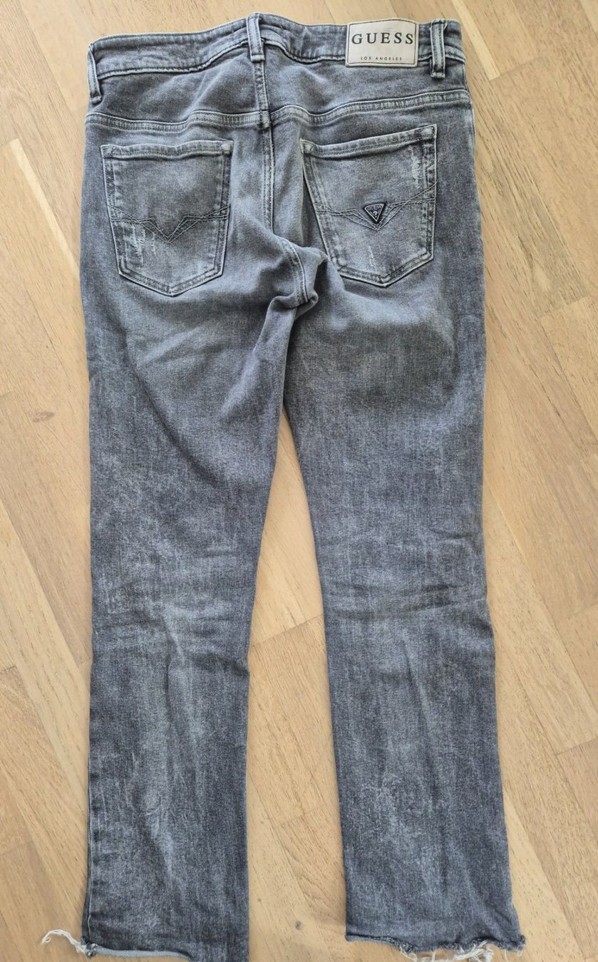 Guess Jeans: Guess Jeans Gr. S – Nuovo (secondo la descrizione) da Schaffhausen venduto da Madison74 4