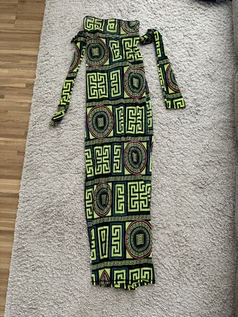 Kleid Damen mit Muster Grösse M