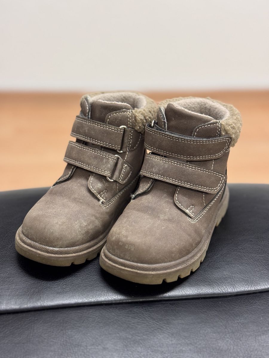 Scarpe per ragazzi: Winterschuhe Gr. 24 Vty – Usato da Ostermundigen venduto da Vangiolillo