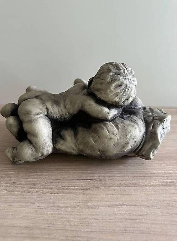 Sculture & Statue: Baby in Hand Steinstatue – Usato da Untersiggenthal venduto da GiuseppinaM 3